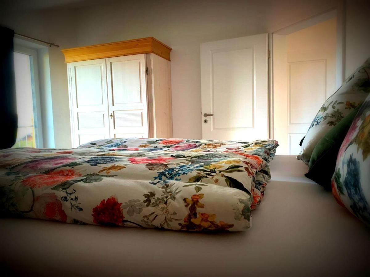 הלבלך 23 Neu Erbaute Ferienwohnung Mit Schloss- Und Panoramablick מראה חיצוני תמונה