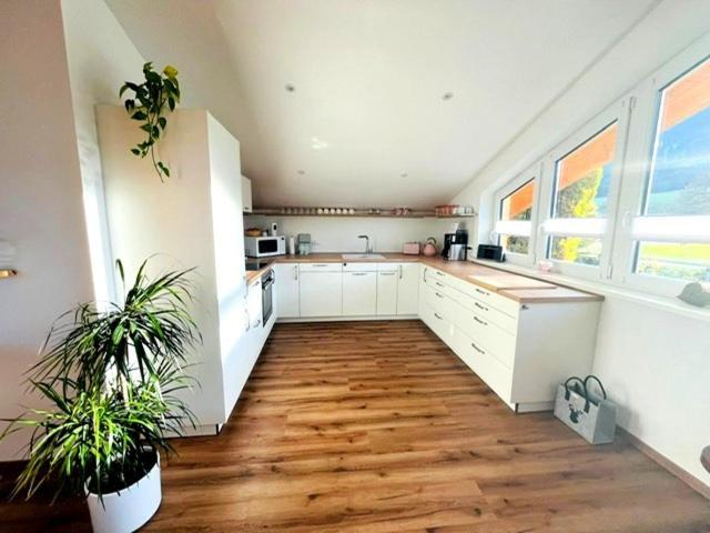 הלבלך 23 Neu Erbaute Ferienwohnung Mit Schloss- Und Panoramablick מראה חיצוני תמונה